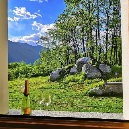 Alloggio per agriturismo Val Codera Verceia