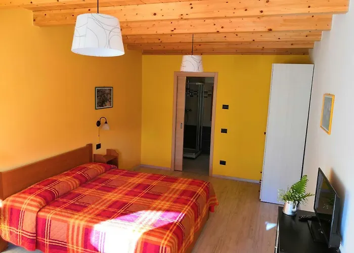 Val Codera Feriegård *